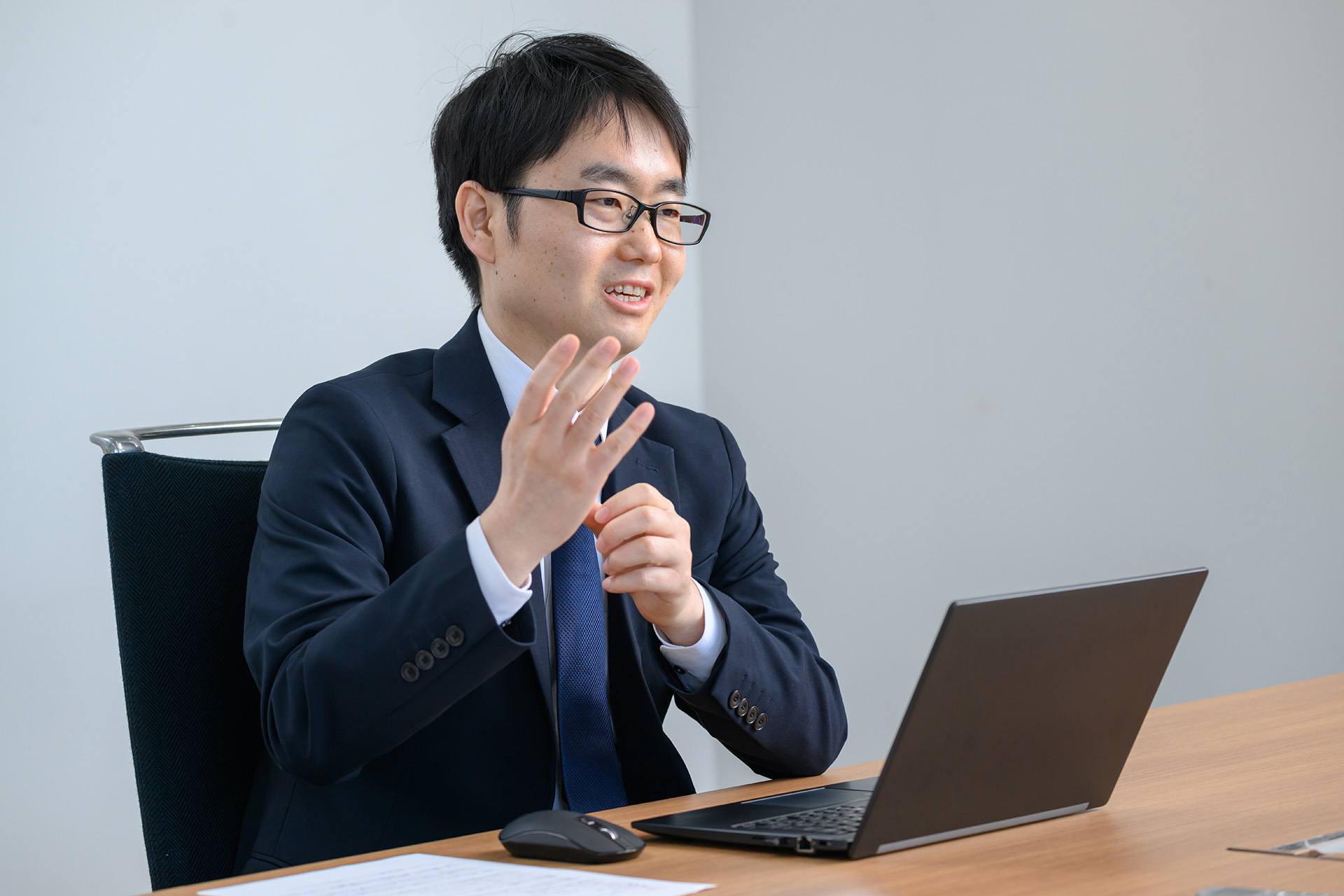 「fiシリーズ」について話す石塚さん