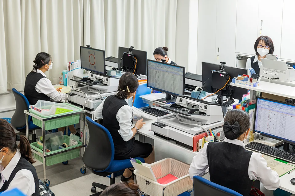 インポートセンターの写真