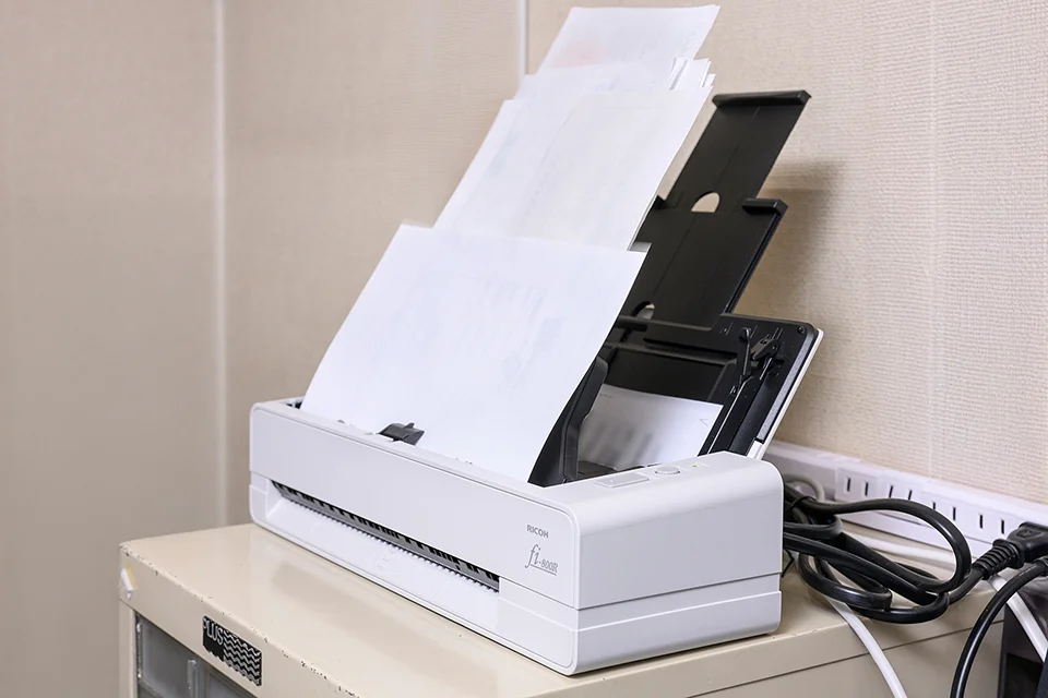1分間にA4書類40枚・80面をスキャン可能