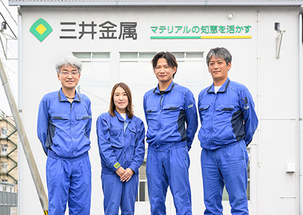 製造記録書類のデータ化手段を複合機から「fiシリーズ」に置換し作業時間を75パーセント削減