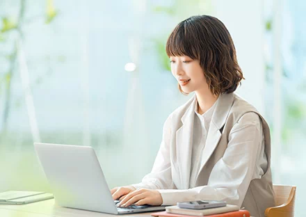 PFUのe-文書サービスがペーパーレス化を支援