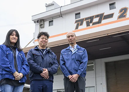 百貨店のギフト宅配伝票をOCR処理し、繁忙期に1,200時間を削減