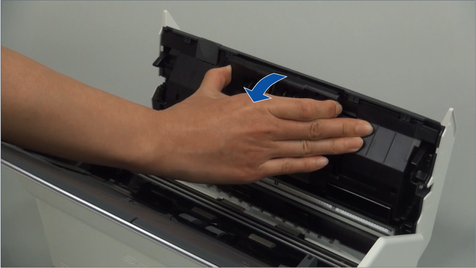 打開制動輪掀蓋