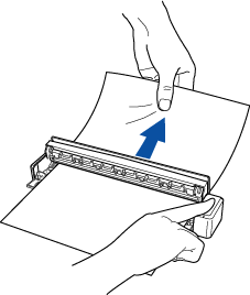 Rotación de los rodillos para extraer el documento
