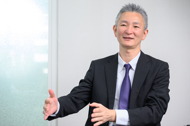 アールイーメディカル 管理部 経理総務課 課長の福田昇司さん