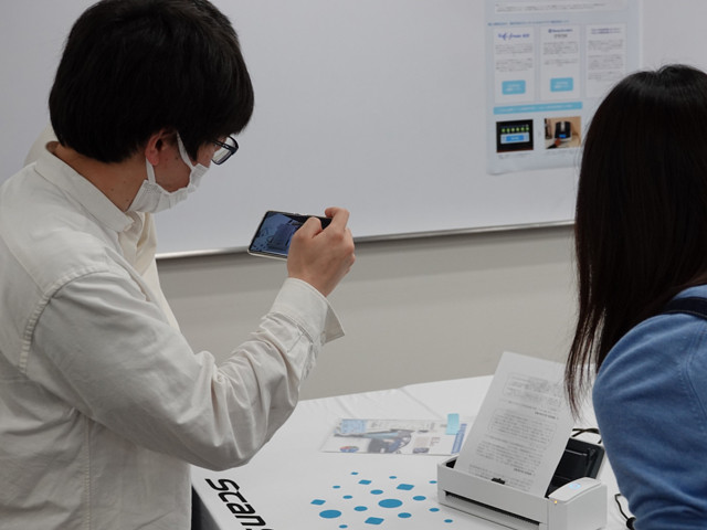 全機種に触れたり、作動する様子を見たりする体験会２