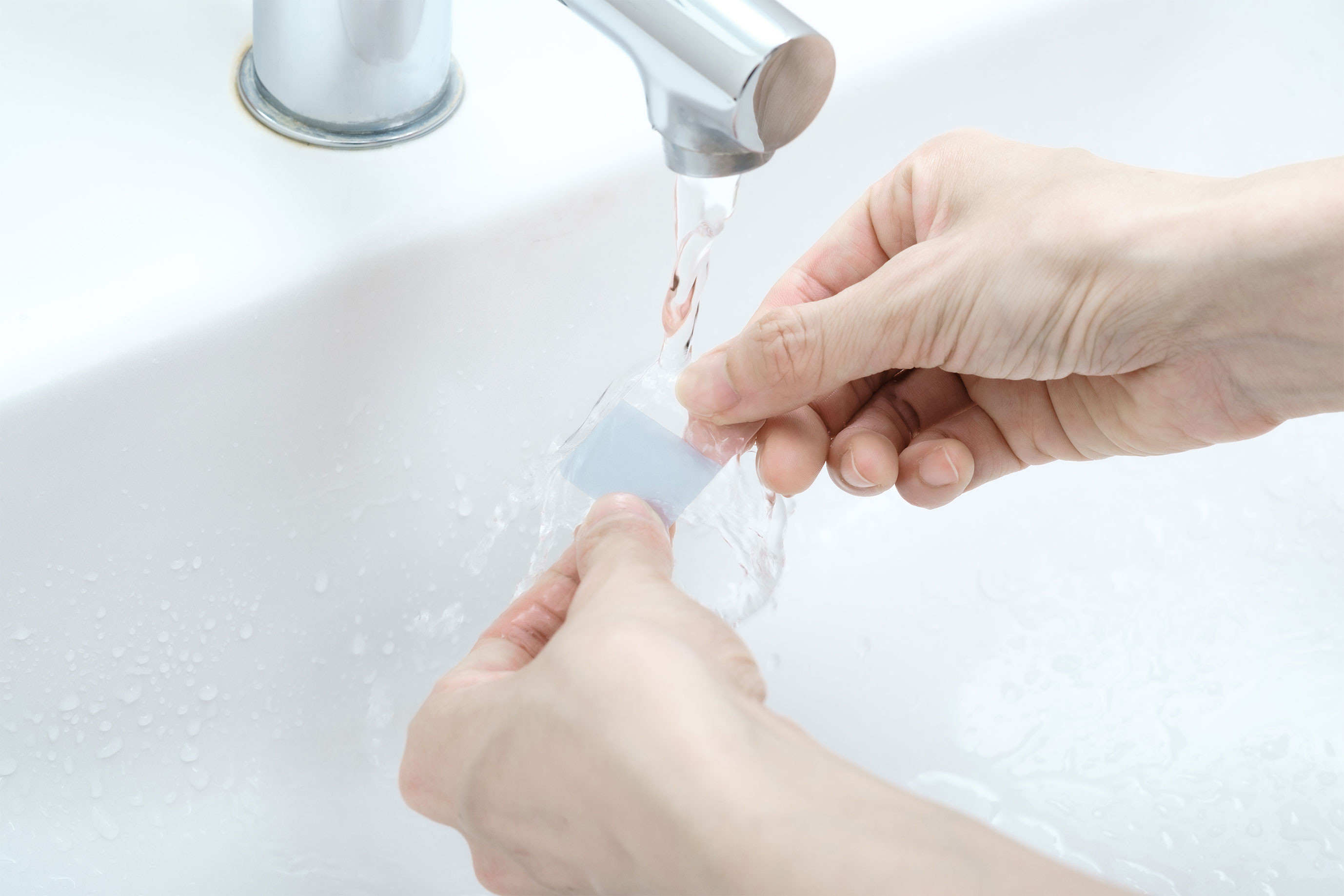 さっと洗えば、粘着力が復活