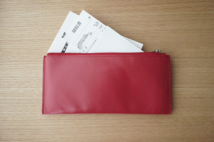 dünn（デュン）の「passport & pen case」