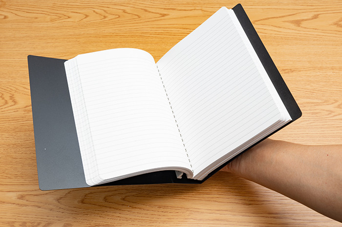 リングノート保存用ファイル、書類が溜まっていく達成感。