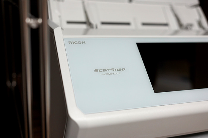 スキャンはフラッグシップモデルのScanSnap iX2500で！