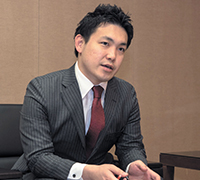 上野 恭輔氏